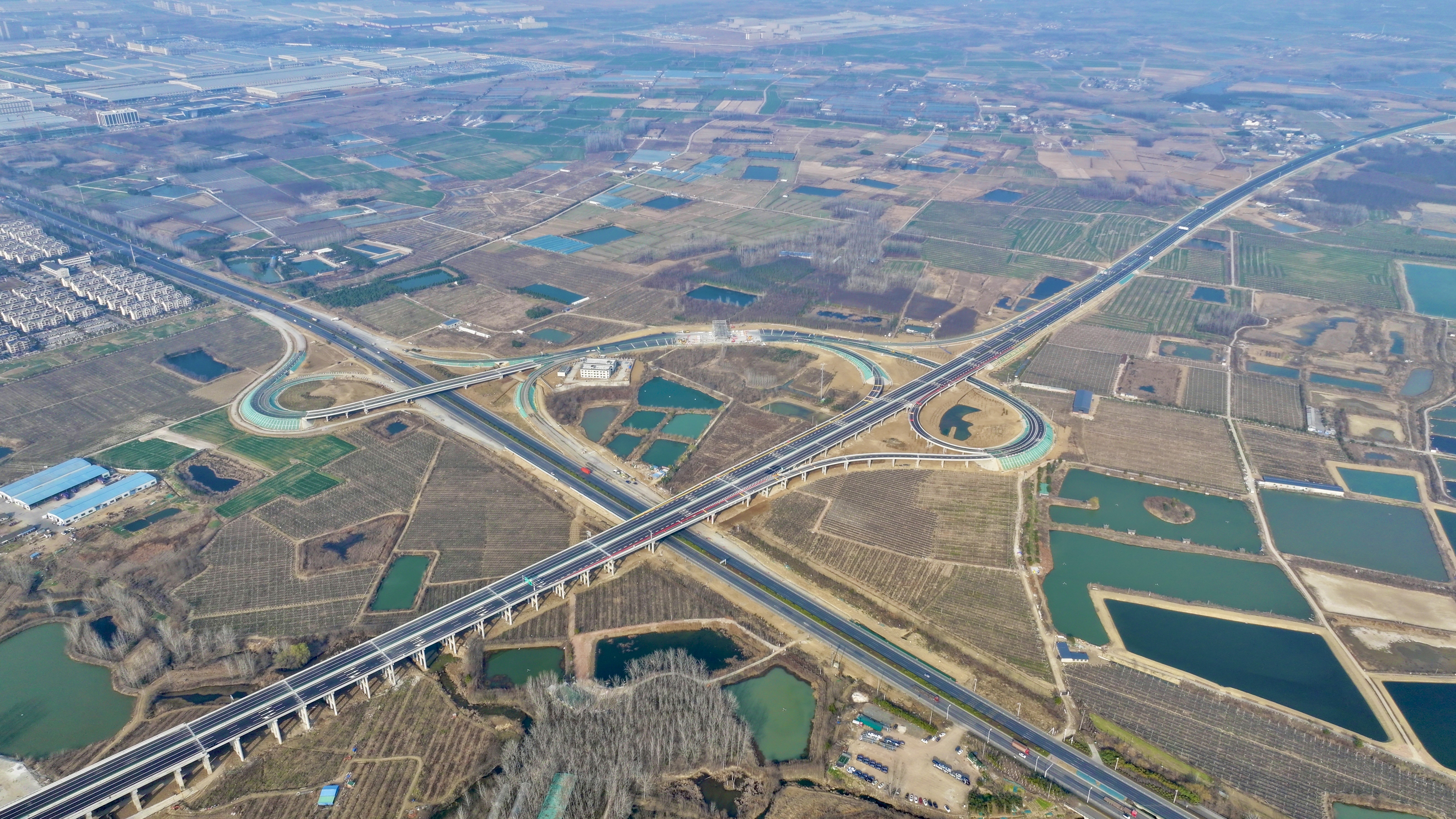 中交路建参建的滁合周高速建成通车